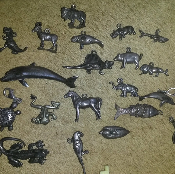 Sterling silver vintage charms ,sold individually - Picture 2 of 2